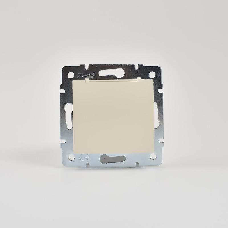 Розетка  KARINA термопласт с заземлением крем LEZARD 707-0388-123B